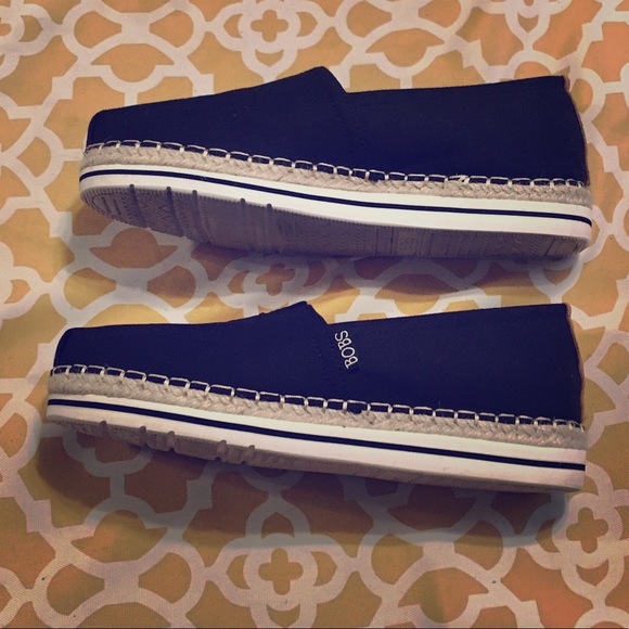 Skechers Shoes - Black slip-ons